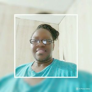 Meet your Posher, Cassandra